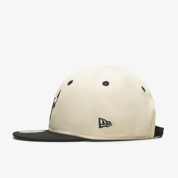 Infant snapback top