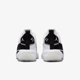 Max Aura 7 - White/Black/Summit White