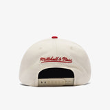 Chicago Bulls Pro Pinch Snapback - White Cream/Red