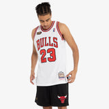 Michael Jordan Chicago Bulls 1997-98 Finals Authentic Hardwood Classic Jersey - White