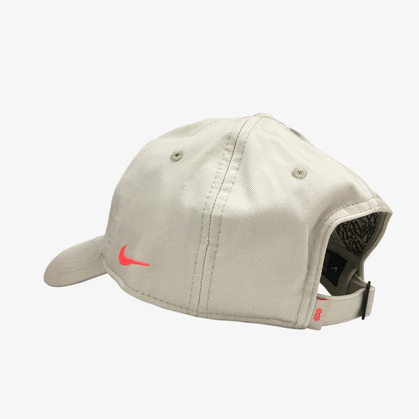 Nike Dri FIT Kyrie Heritage86 Cap Bone Throwback