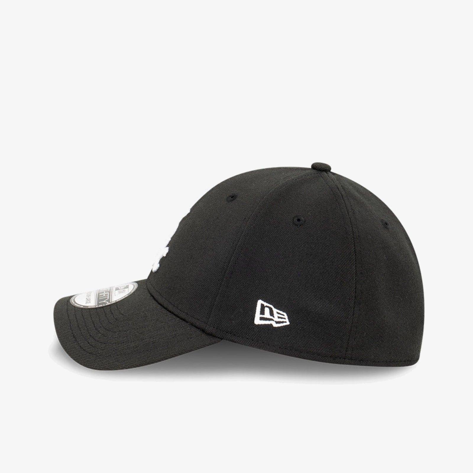 Chicago White Sox 39Thirty Stretch Fit - Black - Left side