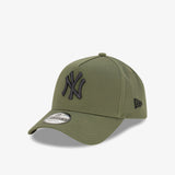 New York Yankees 9Forty A-Frame Snapback - Olive/Black - Three-quarter left
