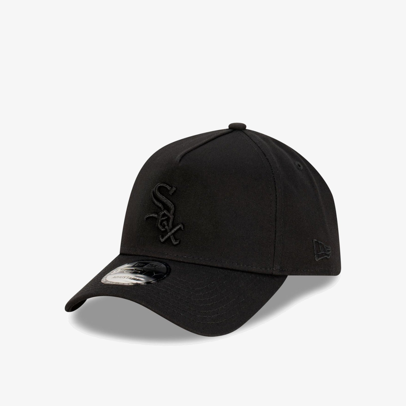 Chicago White Sox 9Forty A-Frame Snapback - Black on Black - Three-quarter left