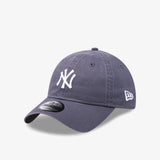 New York Yankees 9Twenty Midi Strapback - Graphite/White - Three-quarter left