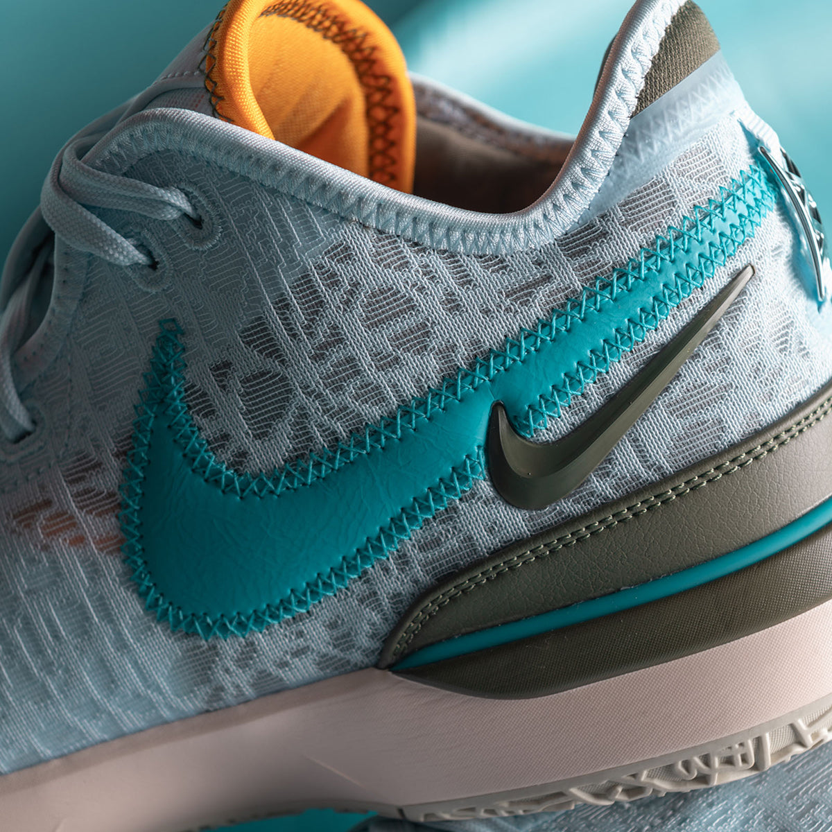 LeBron NXXT Gen - &#39;Blue Tint&#39;