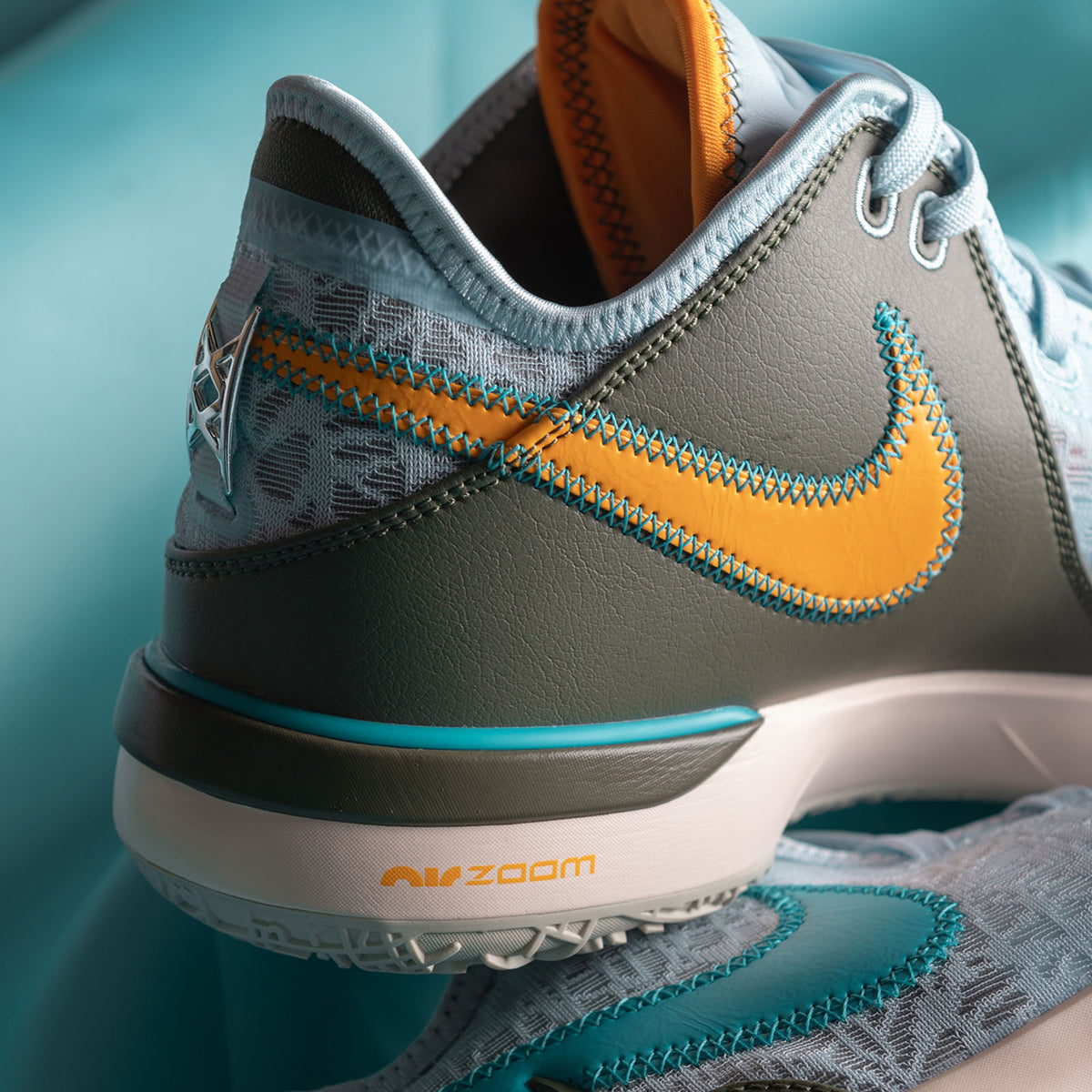 LeBron NXXT Gen - &#39;Blue Tint&#39;