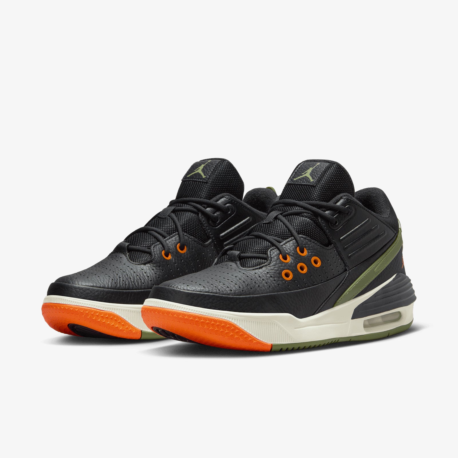 Jordan max aura best sale black orange