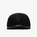 Chicago Bulls All Black Pro Pinch Snapback - Black