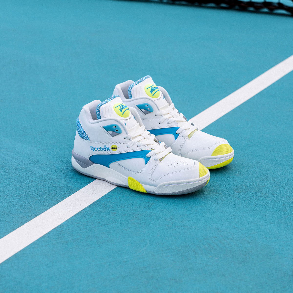 Court Victory Pump Chalk Malblue Pure Grey3 Throwback