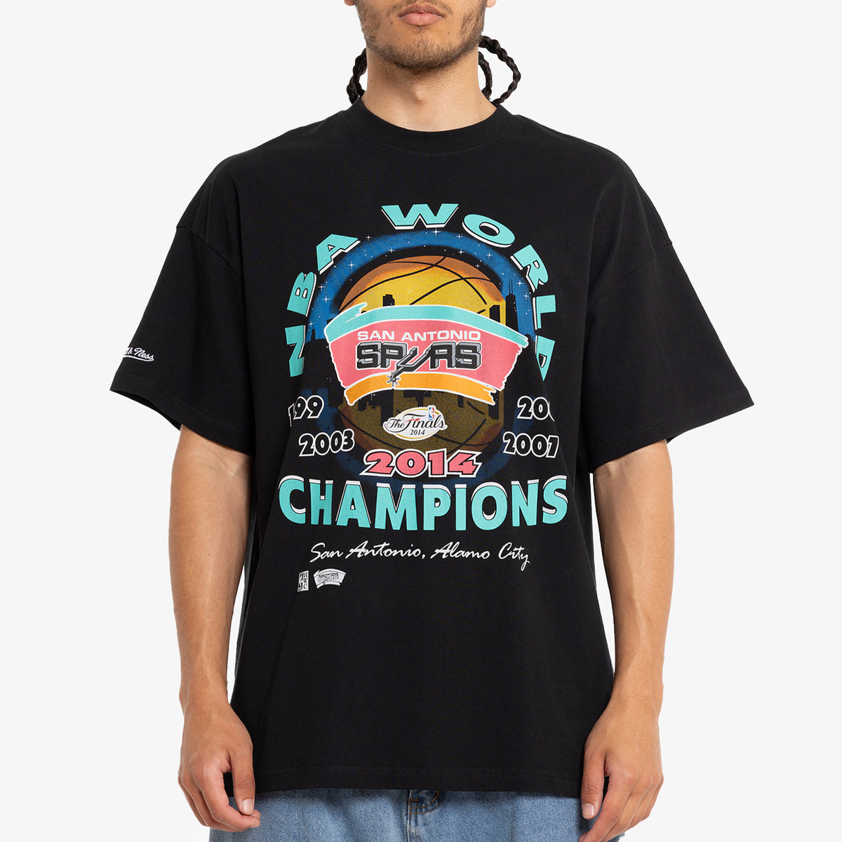 Spurs deals championship shirt