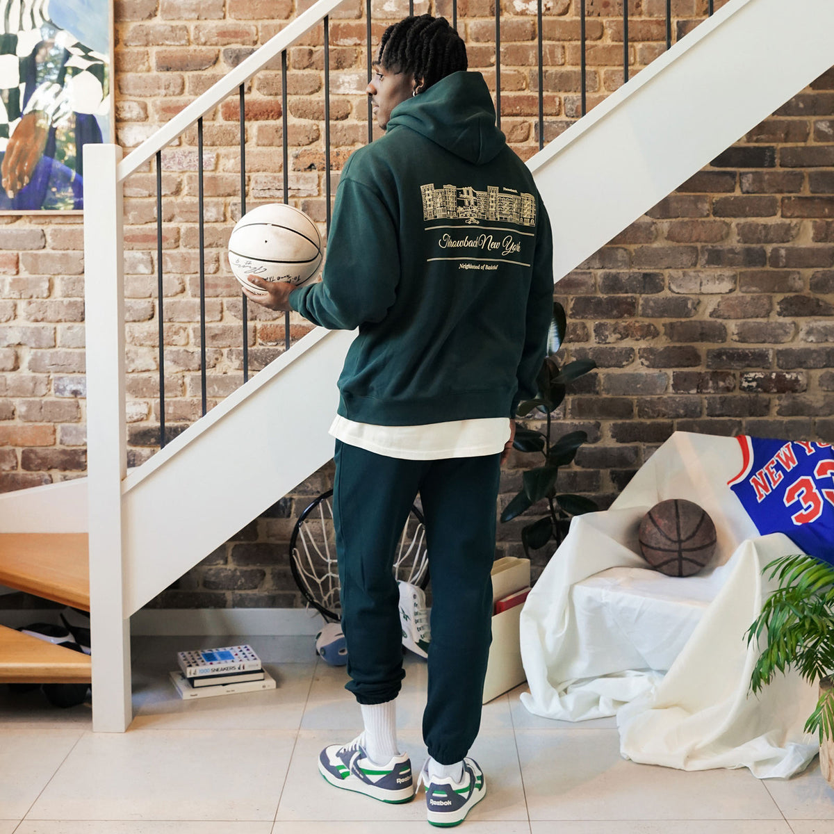 NYC Neighbourhood of Basketball Hood - Racing