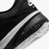 Zoom Freak 5 - Black/White
