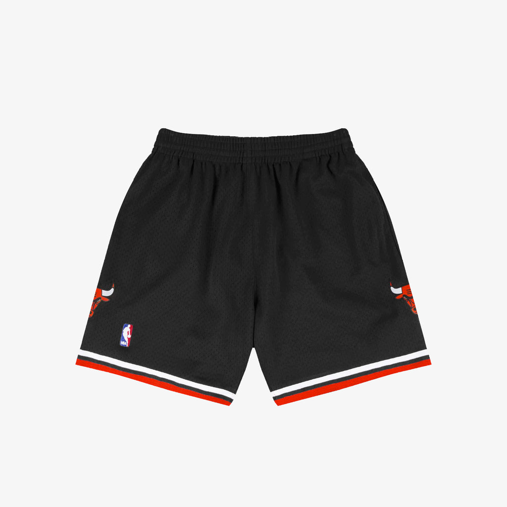 Chicago bulls store shorts black