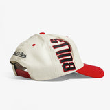 Chicago Bulls Side Sweep Deadstock Snapback - Off White