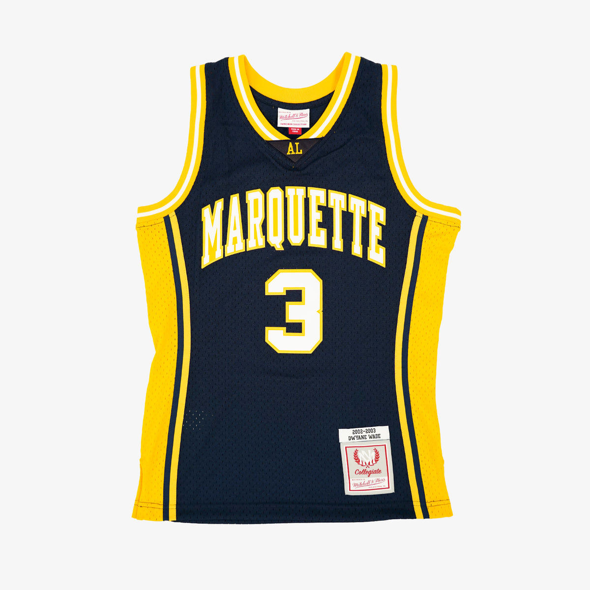 Retro Brand Men's Marquette Golden Eagles Dwyane Wade #3 White Replica Basketball Jersey, Small