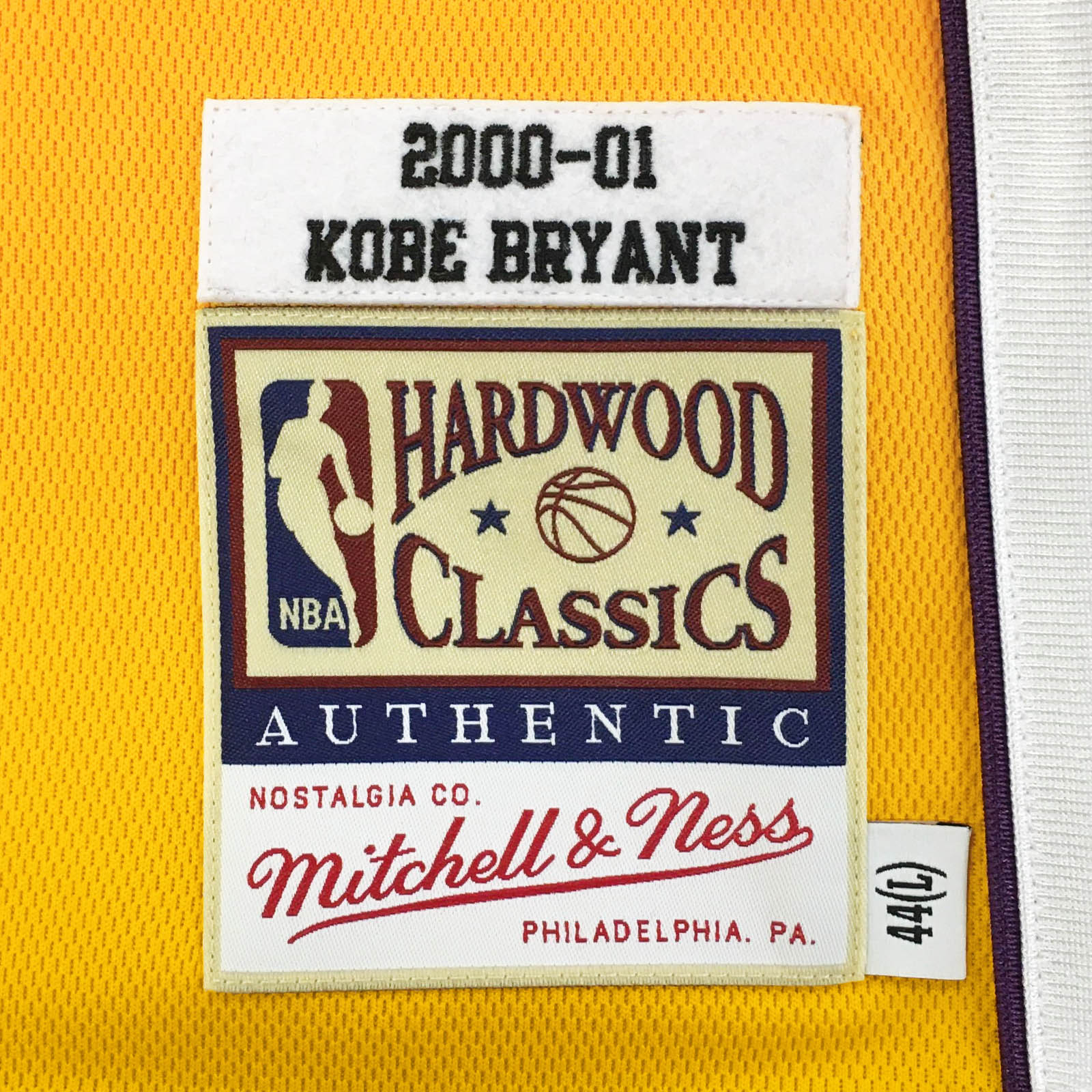 Lakers Kobe Bryant Signed Purple M&N 2000-01 HWC Authentic Jersey