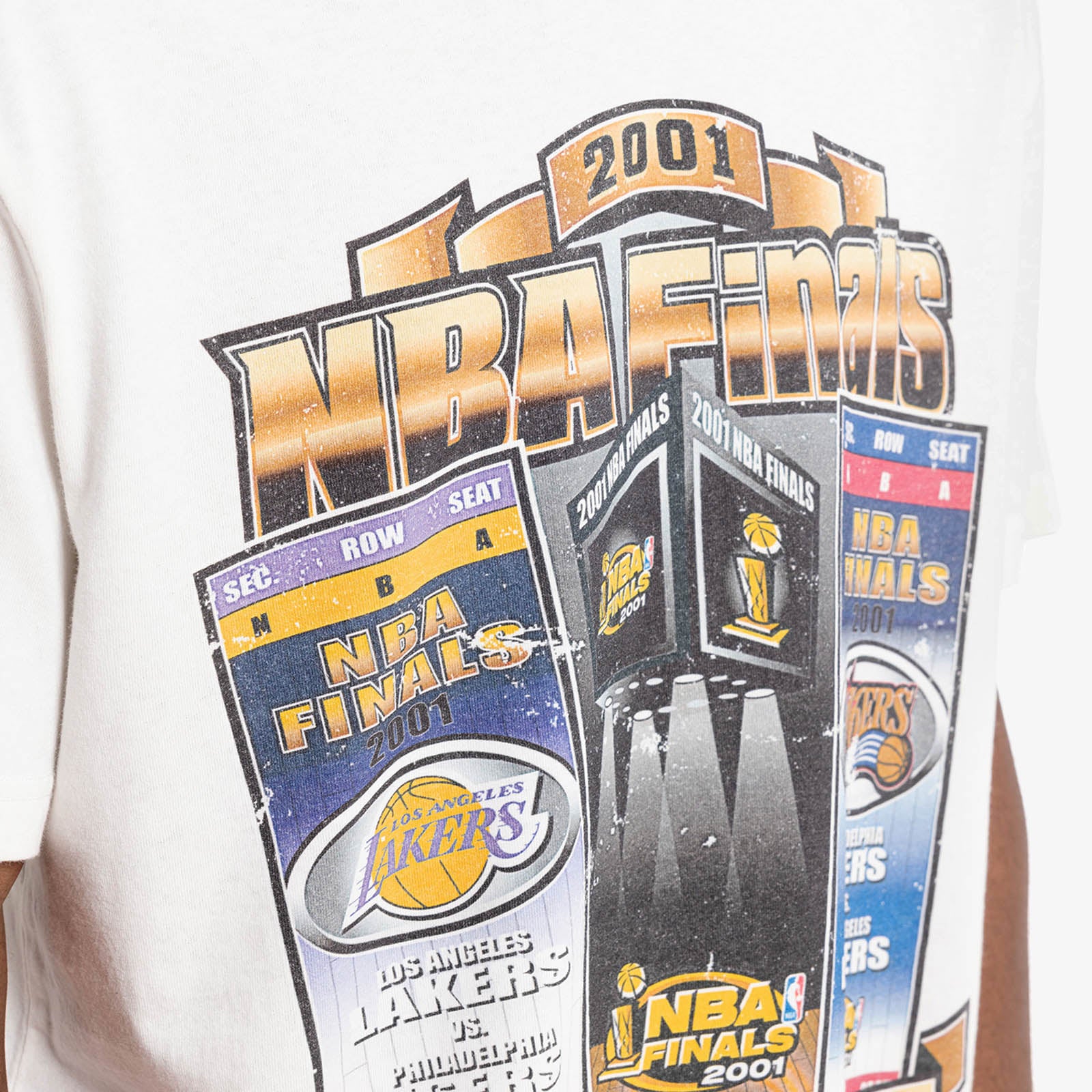 Lakers Vs 76ers NBA 2001 Finals Tee - Vintage White - Throwback