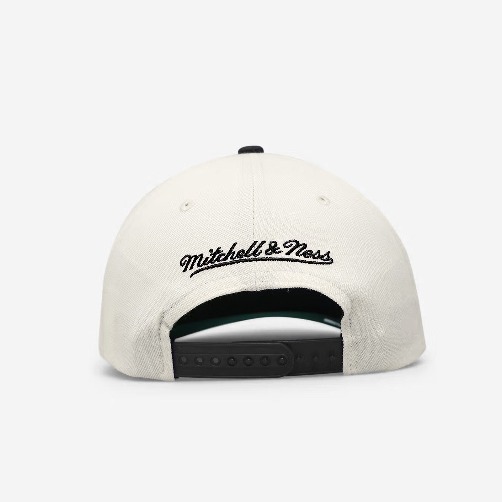 Los Angeles Lakers Vintage 80s Three Stripe Trucker Snapback Hat White