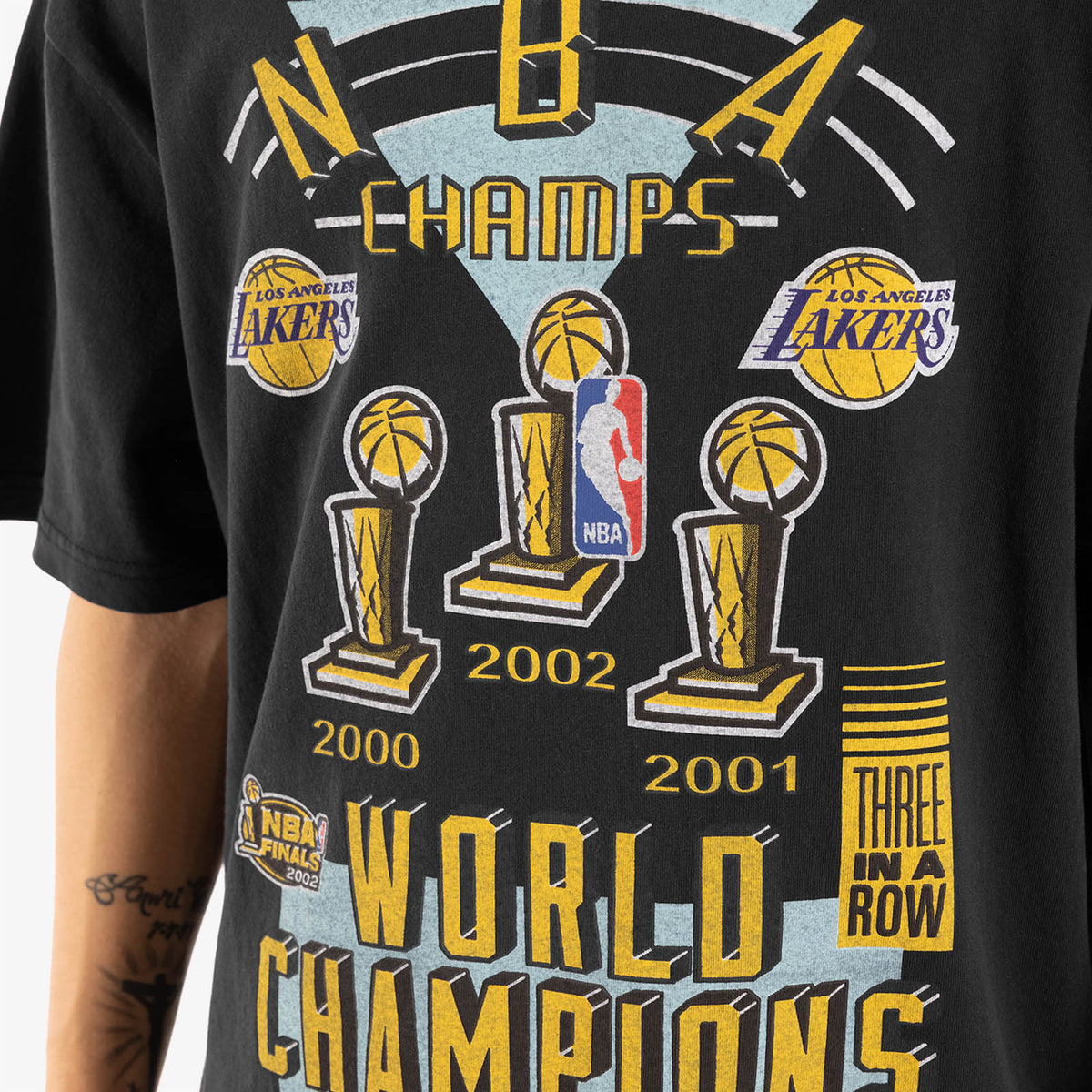 Men's T-Shirt Mitchell & Ness NBA Final Seconds Tee Lakers Black