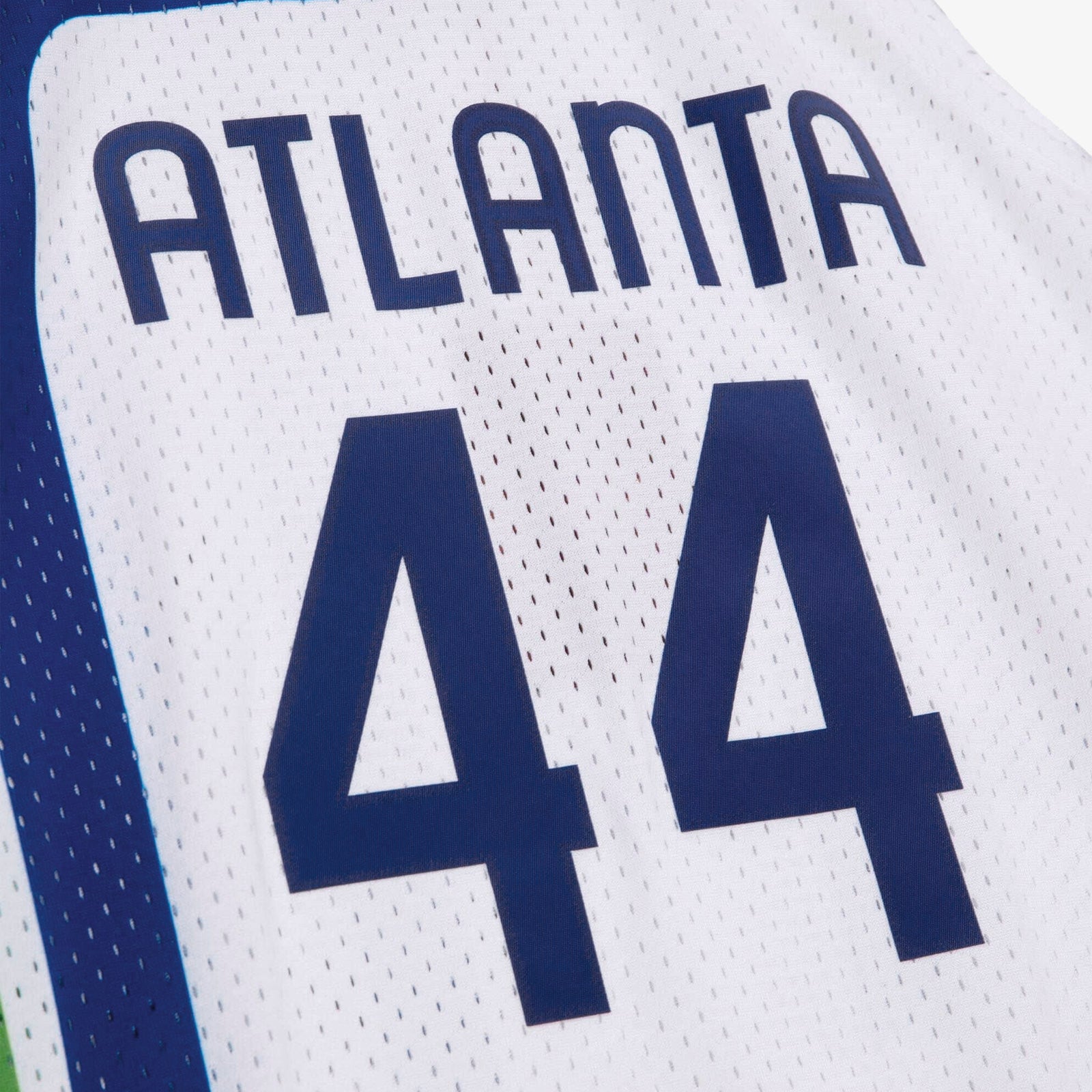 44 PETE MARAVICH Atlanta Hawks NBA Guard White M&N Throwback Jersey
