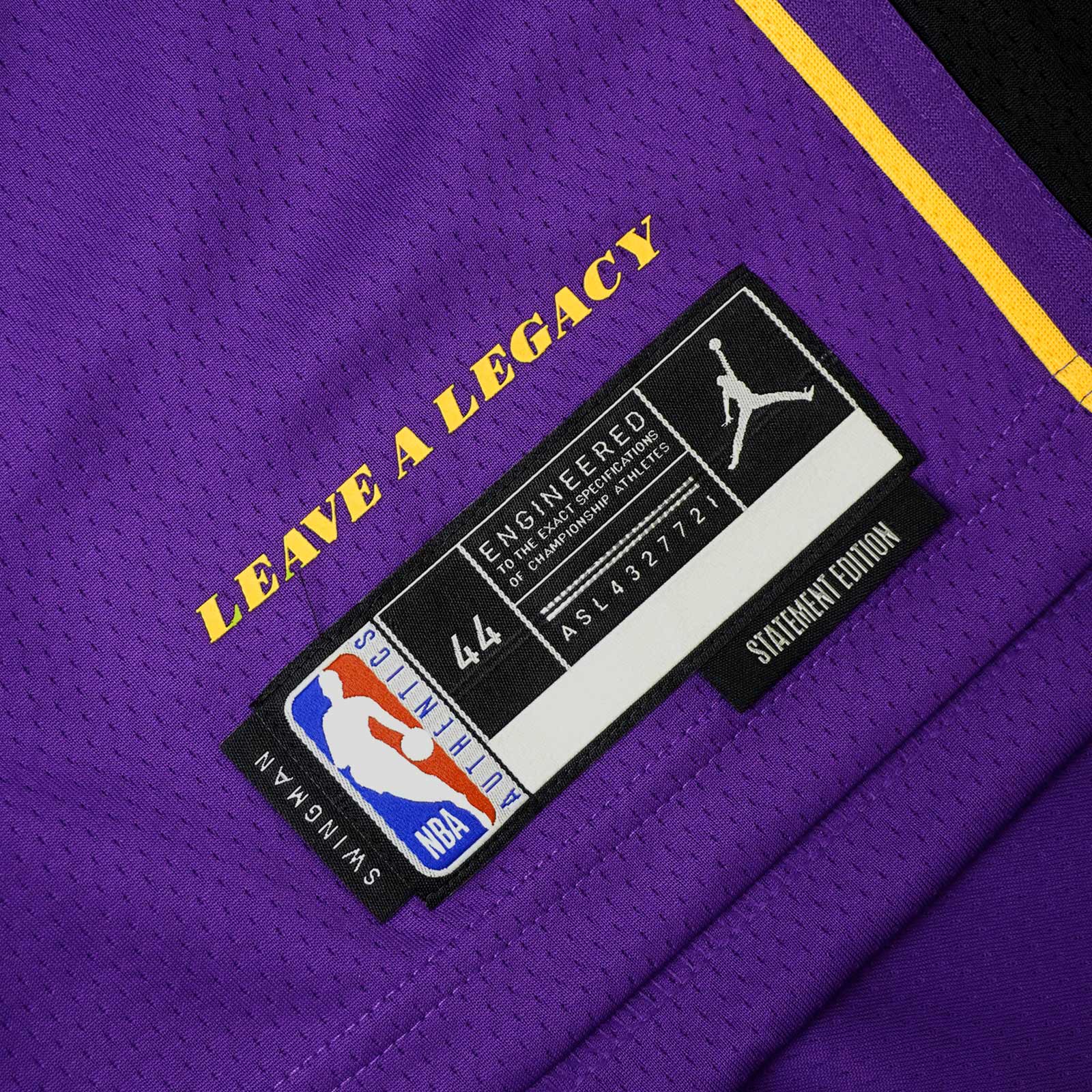 Los Angeles Lakers Statement Edition Jordan Dri-FIT NBA Swingman Jersey.