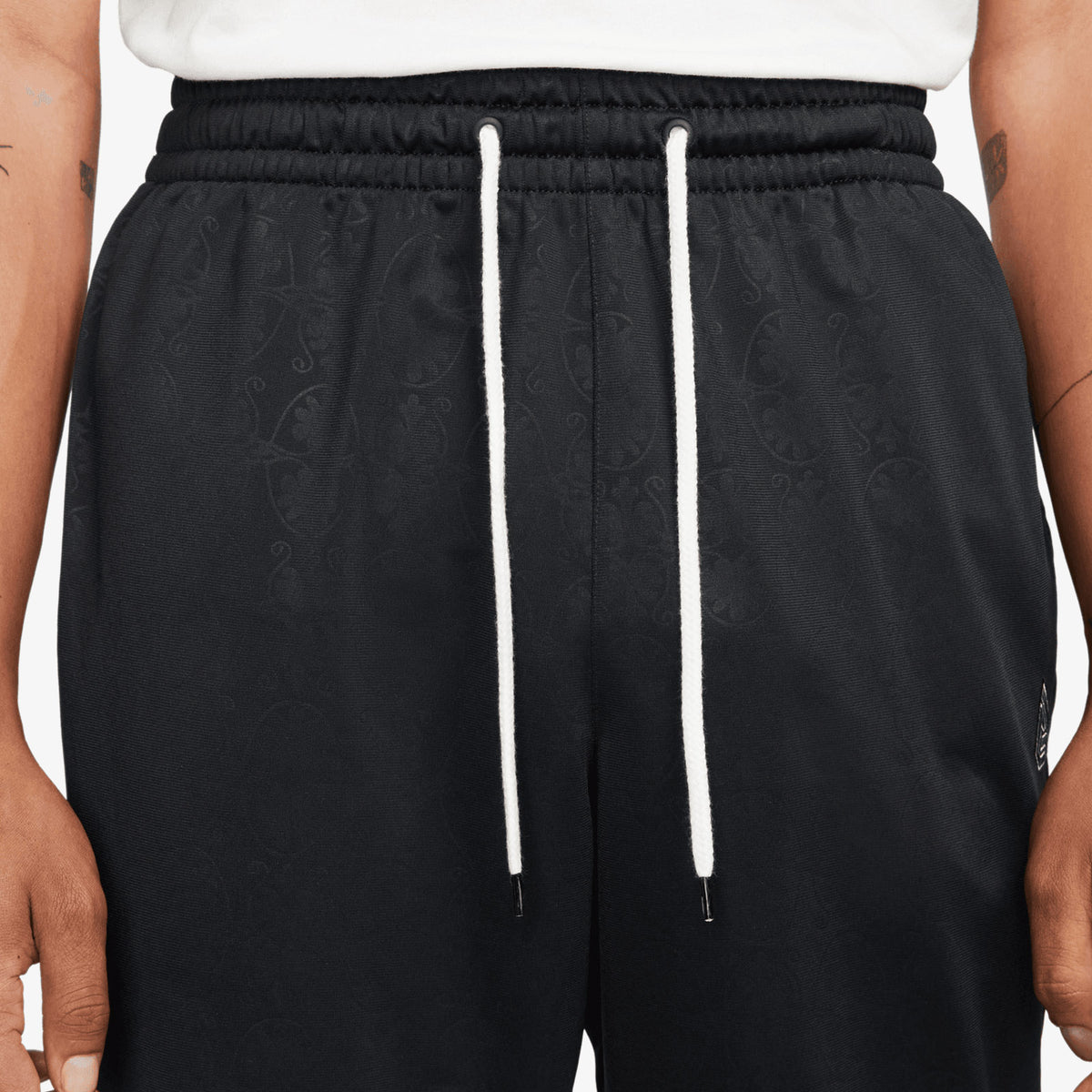Giannis Lightweight Pants - Black