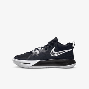 Kyrie flytrap black and white sale