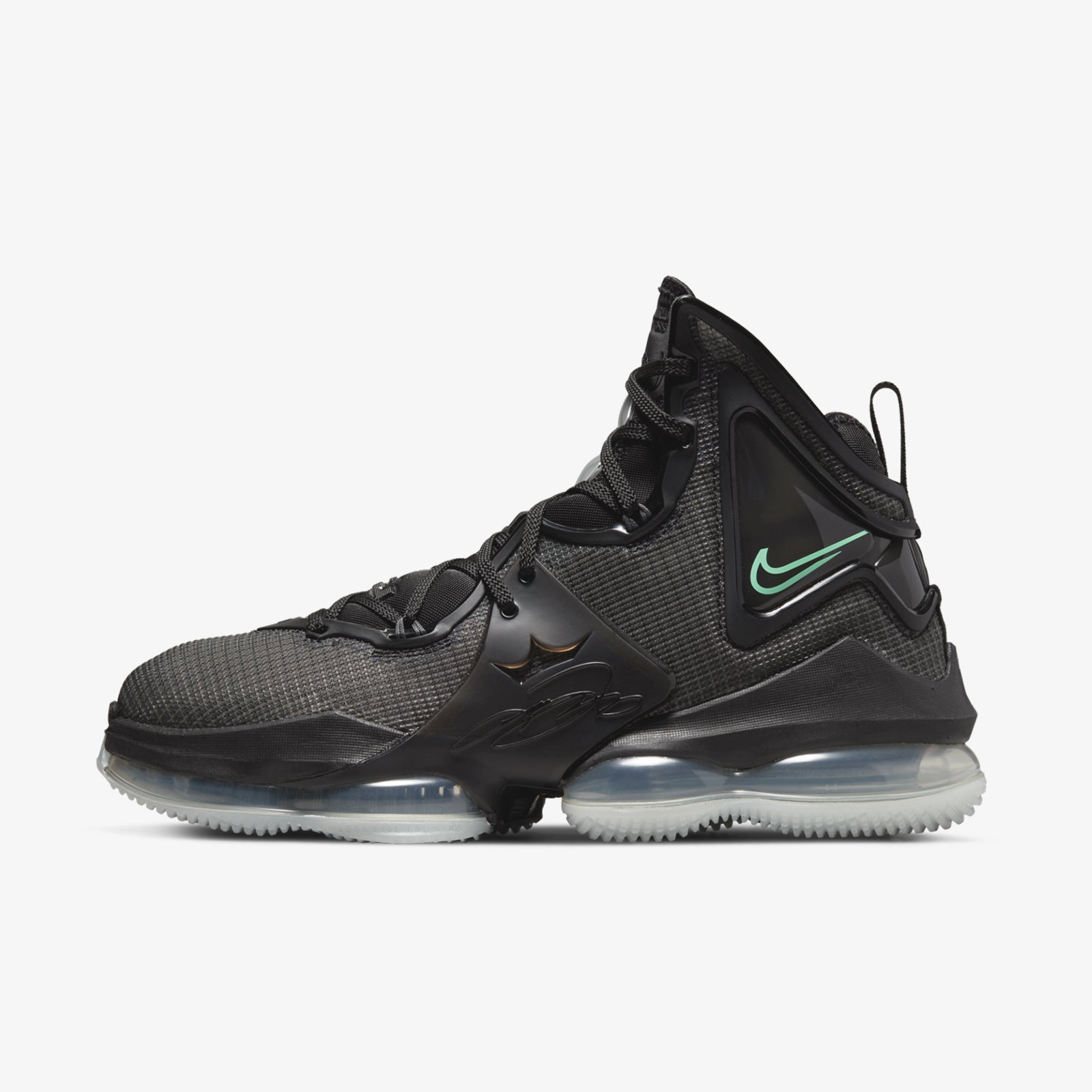 LeBron 19 Chamber Of Fear Throwback