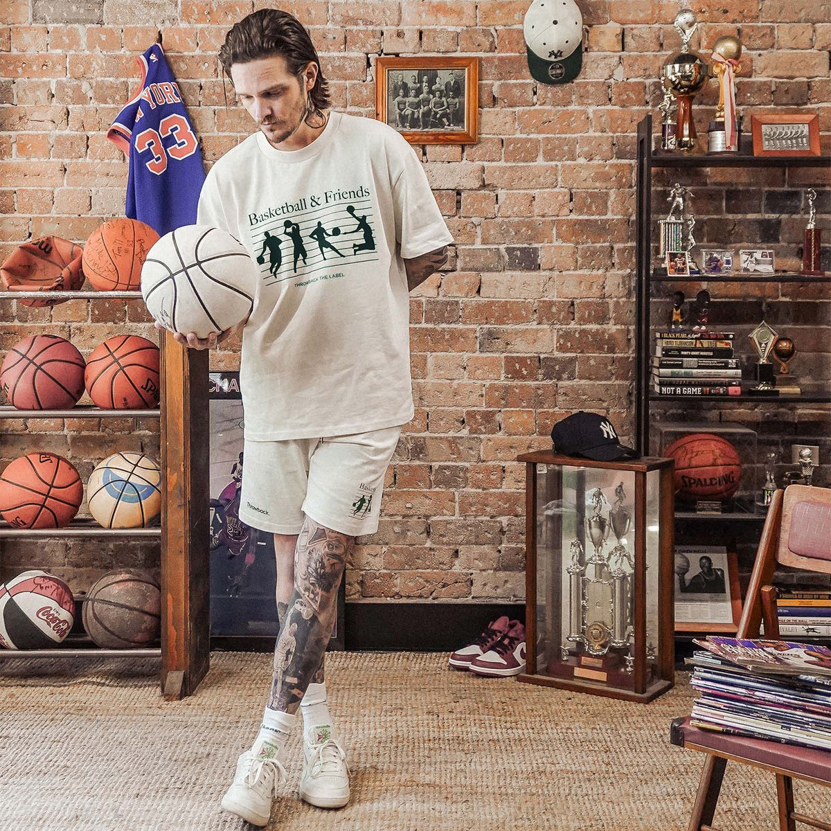 Basketball &amp; Friends Social Tee - Off White